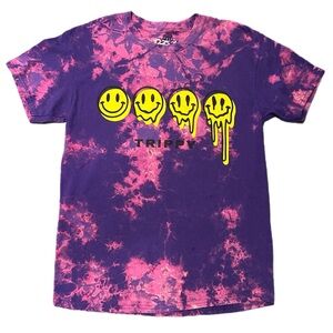 Trippy Tie Dye Smiley Graphic Medium -Popular Poison